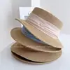 Sombrero Plano Ligero de Estilo Relajado Vintage con Cinta Arrugada para Mujer, Sombrero de Paja para Protección Solar de Verano para Vacaciones en la Costa y Playa