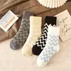 Meias Quentes Espessas de Meia-Panturrilha Outono/Inverno para Mulheres, Meias Espessadas de Maternidade para Inverno, Meias de Chão para Dormir, Meias de Cano Longo