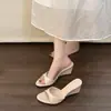 Sandálias de encaixe de cor sólida, únicas e simples, para mulheres, de verão, antiderrapantes, versáteis, emagrecedoras, moda casual, sandálias plataforma