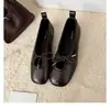 ¡La fábrica está produciendo! Zapatos del mismo estilo que Grape Mom, remaches retro, estilo ballet, punta cuadrada, cordones con lazo, boca poco profunda, zapatos de vestir