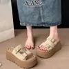 Em estoque~ Sandálias femininas de verão estilo Birkenstock em couro genuíno, adequadas para uso ao ar livre, com uma sola grossa de 7 cm para aumento de altura, perfeitas para mulheres baixinhas combinarem com saias