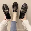 Nuevos zapatos de tacón bajo para mujer 2026 primavera y otoño versátiles moda uniforme suela gruesa mocasines retro estilo británico zapatos pequeños de cuero para mujer