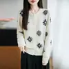 Cárdigan de lana pura suelto para mujer, cuello redondo, jacquard floral, corte holgado, botones de perla, mangas largas, capa exterior de suéter cálido