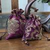 Brocado de fábrica bolso com cordão duplo forrado com flanela texto play cordão saco sachê sachê pequeno saco de algodão bunt