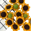 Un regalo de temporada de graduación de primera categoría: Cabeza de girasol tejida a mano con hilo, un recuerdo significativo para los exámenes