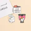 Broche de dibujos animados de copywriting emocional en español, corazón, sillón de gato, pin con forma de perro, insignia decorativa de dibujos animados de personalidad
