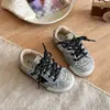 Zapatillas para niños 2026 primavera y otoño estilo nuevo para niños moda estrella zapatos casuales suela suave antideslizante zapatillas deportivas para niñas