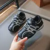 Zapatillas deportivas para niños, nueva colección otoño 2026, transpirables y casuales para correr para niñas, adecuadas para usar al aire libre, con suelas blandas