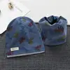 Nuevo conjunto de dos piezas de bufanda gorro de felpa de una sola capa para niños, gorro de algodón con estampado, sombrero cortavientos con protección para los oídos para primavera y otoño