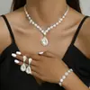 Acessórios de Moda para Colares Mais Vendidos no Exterior, Conjunto para Noivas, Brincos de Gota de Luxo Leve de Nicho, Joias de Pulseira Versáteis