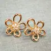 Familia Budista Trébol de Cuatro Hojas Flor Grande Collar Full Diamond Flor de Sol Hueca Incrustado con Pedrería Pétalo Diamante Colgante para Mujer Cadena de Clavícula