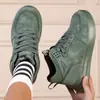 2025 Novos Tênis Esportivos de Cano Médio Estilo Coreano Moderno Versátil Casual Sapatos Brancos Estudante Simples Sapatos da Moda Sapatos de Casal