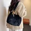 Nuevo Bolso de Ante Vintage Verano 2026 para el Viaje Diario, Bolso de Hombro Sencillo y Elegante para Mujer