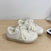 2026 Primavera Nuevo Estilo Mango Punta Zapatos de Entrenamiento Alemanes Cuero Planos Blancos Punta Ancha Zapatos para Mujer Zapatos Versátiles para Pies Anchos