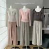 Busto grande, cintura delgada Lyocell lana alta elasticidad cómodo protección solar mangas largas pantalones a rayas beige oscuro top gris carbón