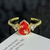 Anel Aberto Vermelho Esmaltado Romântico com Cabacinho, Ondas de Bambu e Diamantes Incrustados, com um Toque de Luxo de Nicho para Mulheres