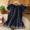 Camiseta Feminina Plus Size Sem Mangas Bordada em Renda Soltinha Emagrecedora Roupas 2026 Verão Novo Gola Redonda Casual Versátil