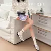 Calcetines Coreanos Dongdaemun Nuevos Primavera y Verano 2026 para Mujer con Lazo 3D, Calcetines a Media Pantorrilla con Etiquetas de Tela de Letras, Calcetines Holgados