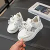 Novos Sapatos de Princesa para Meninas Primavera e Outono, Tênis da Moda Infantil, Sapatos Casuais de Desenho Animado Estilo Coreano para Estudantes, Sapatos Esportivos para Meninas