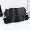 Bolso bandolera nuevo para hombre de importación PU para hombre de un solo hombro moderno monedero para monedas bolsa para teléfono bolsa tipo sobre para ir al trabajo de negocios