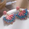 Brincos de Ráfia Coloridos com Flores Tecidos à Mão Estilo Étnico Boêmio de Alta Qualidade para Fotografia de Viagem Estilo de Férias
