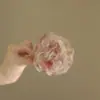 Super Hada Europeo Plata Hilo Flor Pinza de Agarre Sentido Avanzado Diseño Nicho Horquilla para el Cabello Mujer 2025 Nuevo Pinza de Tiburón para la Parte Posterior de la Cabeza