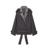 Produtos Novos de Inverno 2025 Moda de Rua Feminina Europeia e Americana Casaco de Lã com Cinto W04 19081