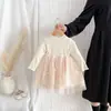 Vestido Patchwork Liso com Ruffles Canelados da Moda 2026 Novo Estilo Menina Outono Estilo Saia de Menina Versátil Diário