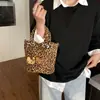 Bolsa Linda de Dibujos Animados Estilo Japonés, Bolso Peludo de Felpa para Otoño e Invierno, Bolso de Mano Elegante, Bolso Cubo, Bolso Cruzado al Hombro, Bolso de Mujer