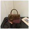 Bolsa Quadrada Pequena de Ombro Cruzado de Mão Textura Estilo Coreano Cor Sólida Simples Grande Capacidade Patchwork Fronteiriço Comércio Exterior Luxo Leve 2026