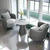 Mesa de centro con sofá individual y balcón simple, combinación de mesa de negociación y silla para recepción de hotel, oficina de ventas y salón de belleza.