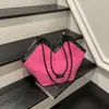 Bolsas de Design de Nicho para Mulheres 2025 Nova Bolsa de Ombro da Moda Outono Versátil Grande Capacidade Bolsa de Tecido Bolsa Tote para Trabalho
