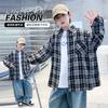Camisa Plaid Manga Longa Estilo Coreano Masculina Primavera 2026 Nova Roupa de Primavera Infantil Solta Camisa Jaqueta para Crianças Grandes