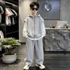 Conjunto de chaleco con capucha y sudadera para niño de otoño, nueva colección primavera/otoño 2026, conjunto casual de tres piezas para niños mayores, disponible para envío directo transfronterizo