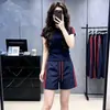 Conjunto moderno de verão 2026 de secagem rápida, estiloso e versátil, conjunto casual esportivo de duas peças com gola redonda e manga curta