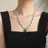 Guofeng Diseño Vintage Sensación Natural Esmeralda Cristal Artificial Alto Brillo Perla Collar Cadena Clavícula