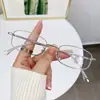 Celebridade da internet estilo popular armação pequena quadrada de metal óculos para miopia óculos comuns luz azul anti-luz azul puro desejo maquiagem básica afinar armação de fio de ouro estilo coreano moda