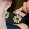 Super Flash Brincos de Flor de Strass Cor de Diamante Completo Mulheres 2024 Nova Moda Quente Brincos Elegantes Senso de Design de Nicho