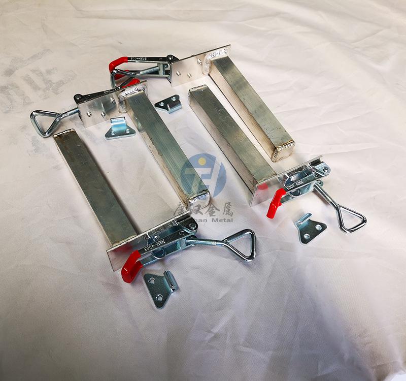 latch locking clamp 3.jpg