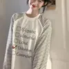 Camiseta de Manga Longa com Patchwork Listrado e Estampa de Letras para Mulheres, Design Único, Moda Versátil, Casual Preguiçoso, Top Soltinho