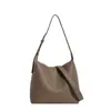 Bolsa de Design Nicho Retrô para Mulheres Inverno 2025 Nova Moda Tendência Bolsa Almofada de Ombro Textura de Couro Macio Bolsa Transversal