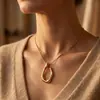 Colar com Pingente Geométrico de Aço Inoxidável Conjunto Venda Quente Cruzada Toque de Luxo Leve Nicho High-End Brincos de Aço Titânio Não Desbotam