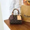 Bolsa de Mão Versátil Estilosa Moda Retro Vintage Transfronteiriça para Mulheres 2026 Novo Modelo Bolsa de Ombro Transversal Leve de Alta Qualidade