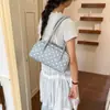 Bolso de Lunares Exquisito y de Moda de Nicho para Mujer, Nuevo Bolso de Hombro Tipo Almohada para la Axila de Moda 2026, Bolso de Mano Boston