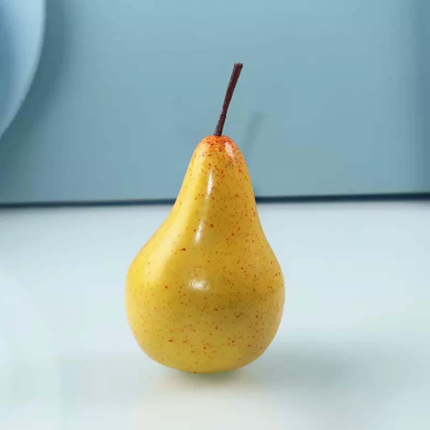 黄长啤梨一个
