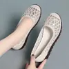 Zapatos de Mujer de Malla Hueca en Piel Suave 2026 Verano Nuevos Transpirables de Piel de Vaca Suela Suave Zapatos para Mamá Sandalias Resistentes al Desgaste para Personas de Mediana Edad y Mayores