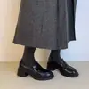 Mocasines de piel suave para mujer, nueva colección otoño 2026, zapatos de tacón grueso de un solo color, estilo británico, zapatos sin cordones de suela gruesa, adecuados para uniformes JK, zapatos pequeños de piel