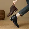 Zapatos de tacón bajo cuadrados de punta cuadrada con corte en V de estilo retro francés para mujer, moda versátil de otoño 2026, hebilla cuadrada, tacón grueso, zapatos de cuero para el trabajo