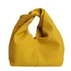Bolsa Nuvem Casual Estilo Preguiçoso, Estilo para o Trabalho, Bolsa Feminina Estilosa e Texturizada, Novo Modelo Primavera e Verão 2026, Bolsa de Mão Simples Personalizada