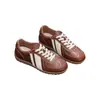 Zapatillas de entrenamiento retro suaves alemanas 2026 para mujer, textura minimalista, zapatillas casuales deportivas, a la moda y versátiles, sensación relajada, zapatillas planas